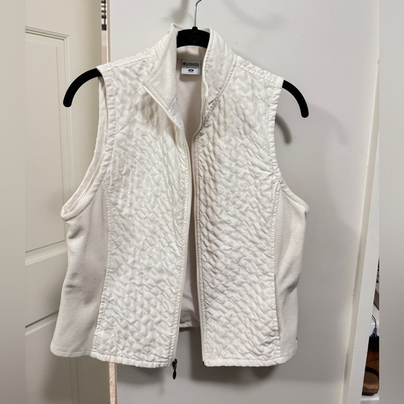 Columbia Jackets & Blazers - Columbia Off White Quilted Vest